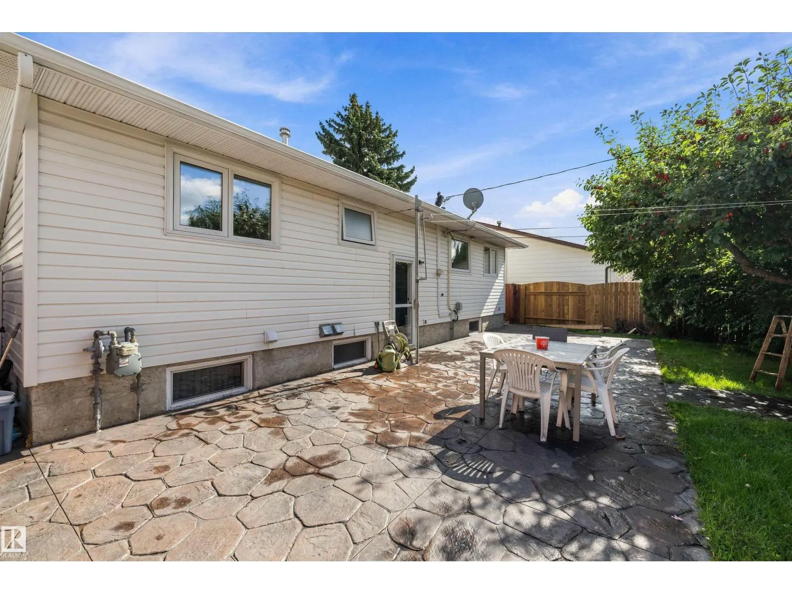 13304 73 ST NW