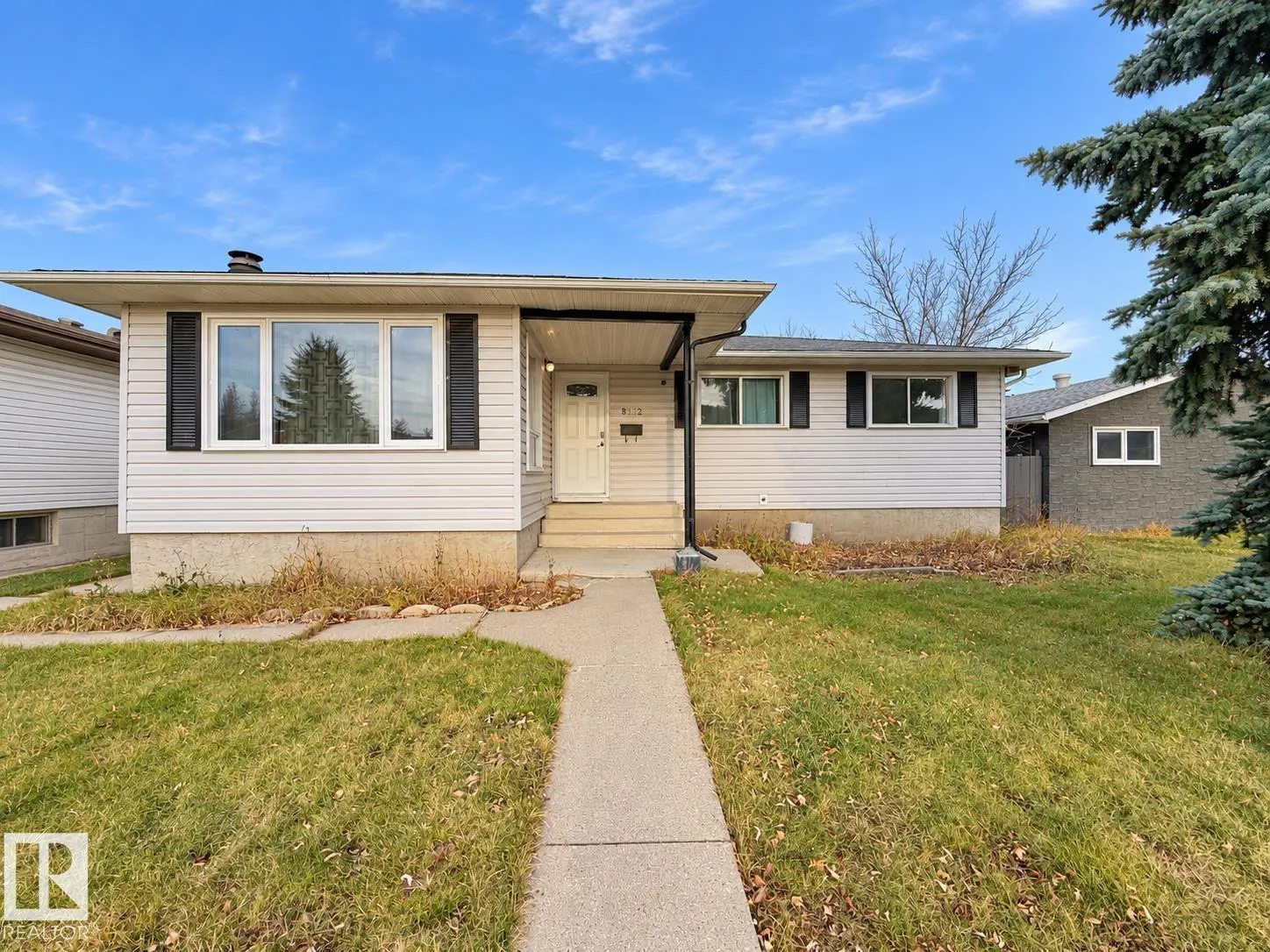 8412 35 AV NW