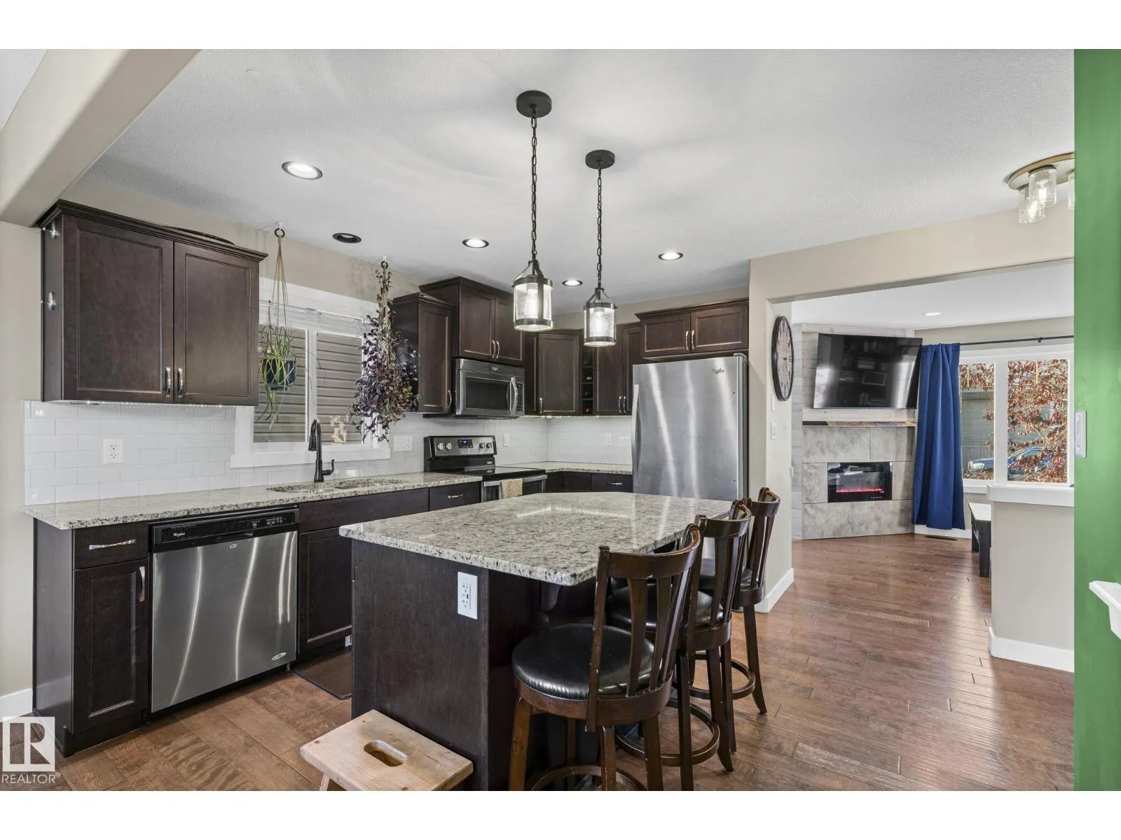 957 CRYSTALLINA NERA WY NW
