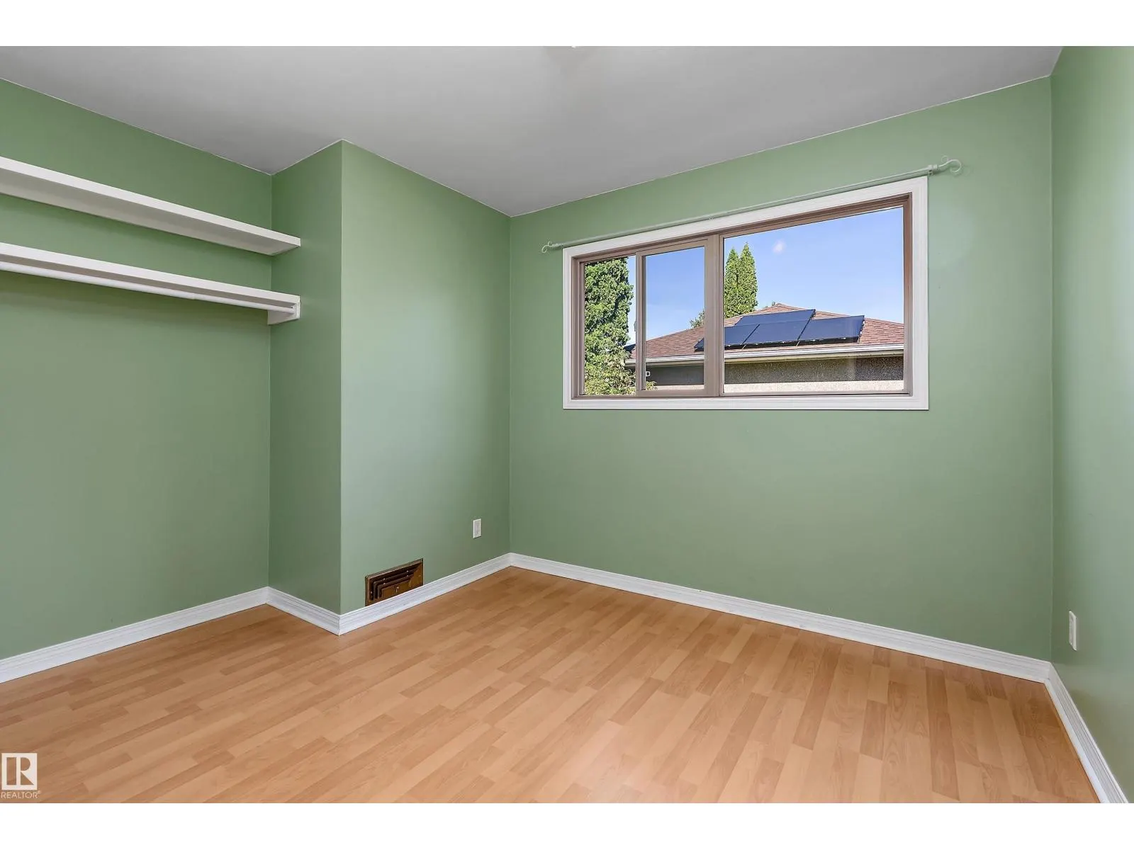 10432 50 ST NW