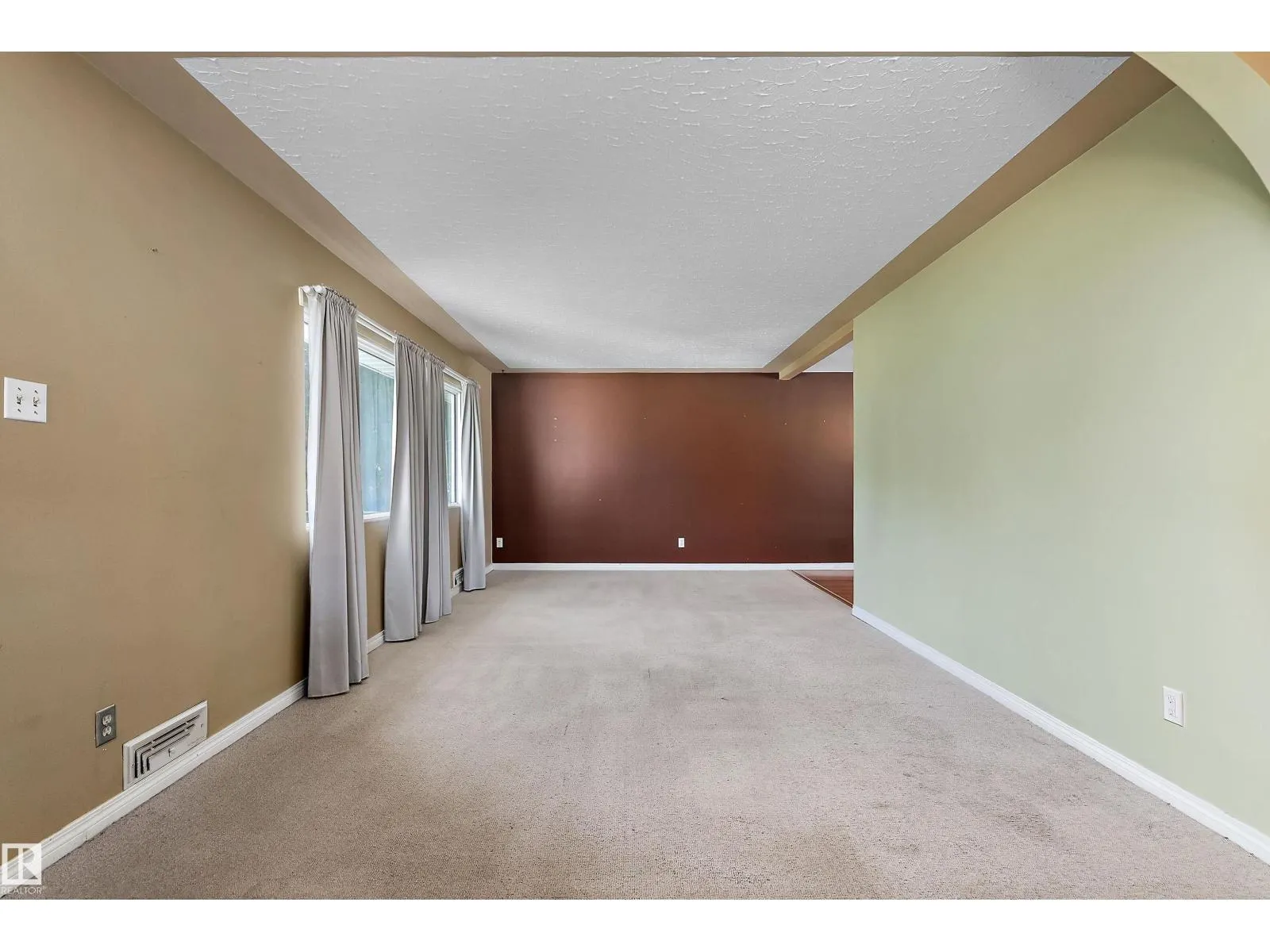 10432 50 ST NW