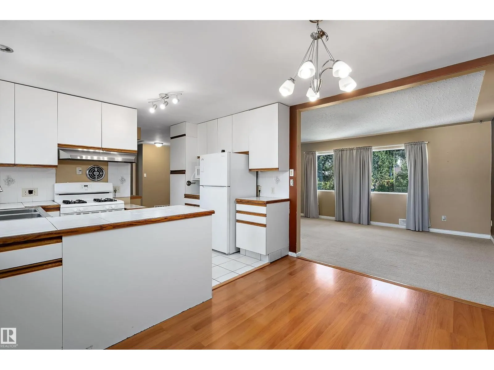 10432 50 ST NW