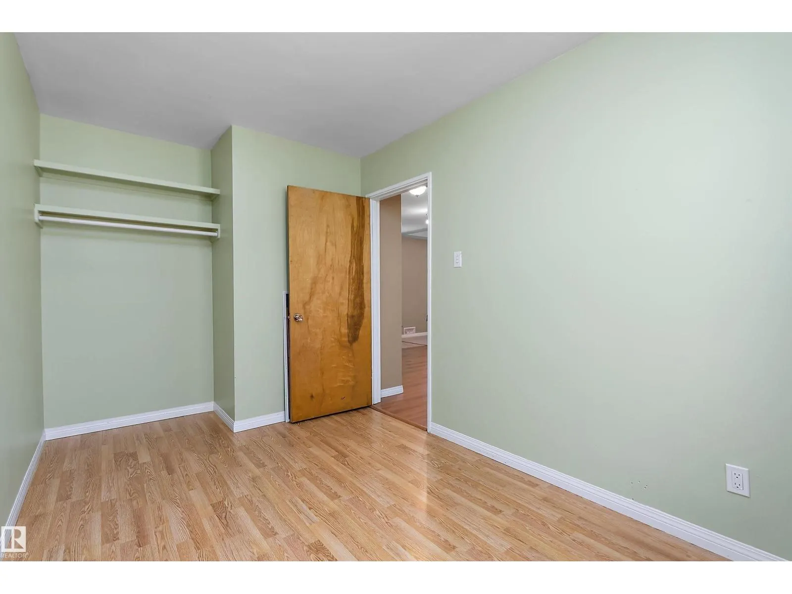 10432 50 ST NW