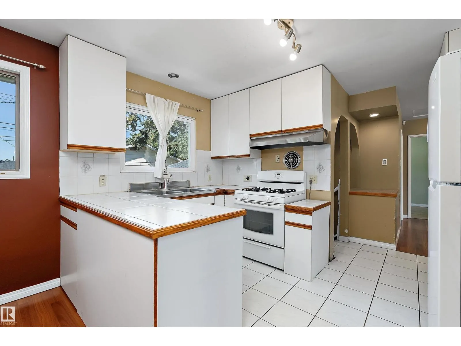 10432 50 ST NW