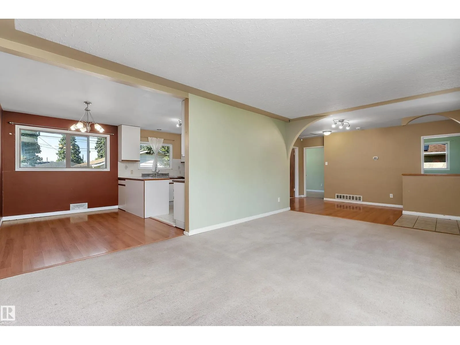10432 50 ST NW