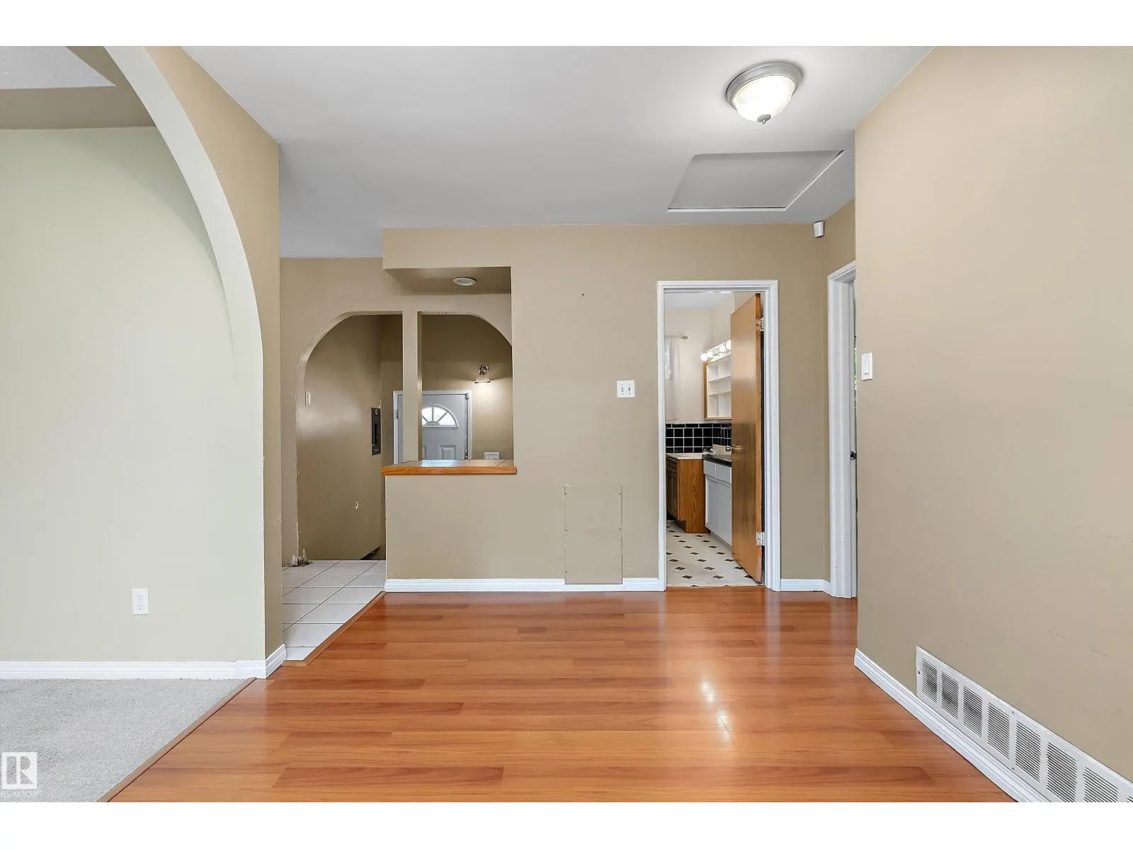 10432 50 ST NW