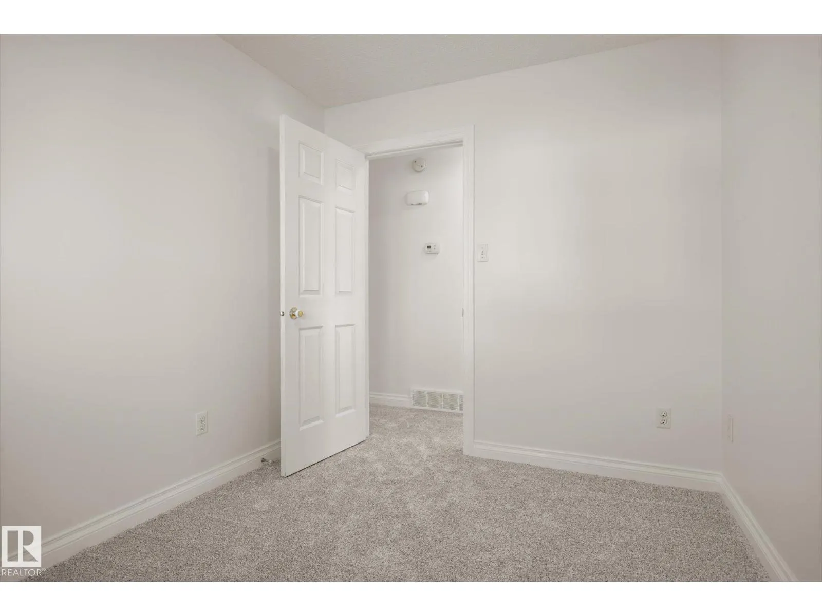 11507 152B AV NW