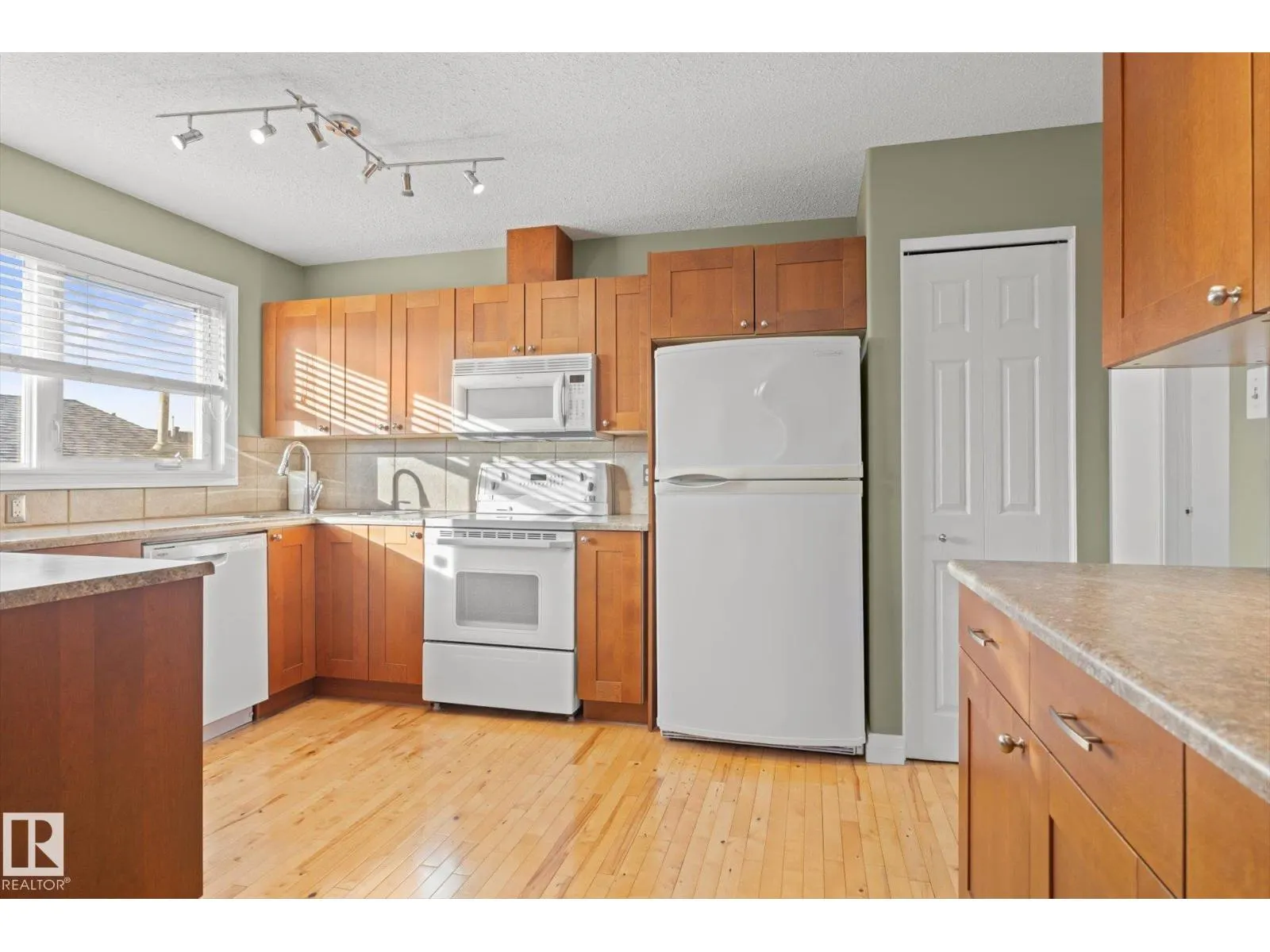 11507 152B AV NW