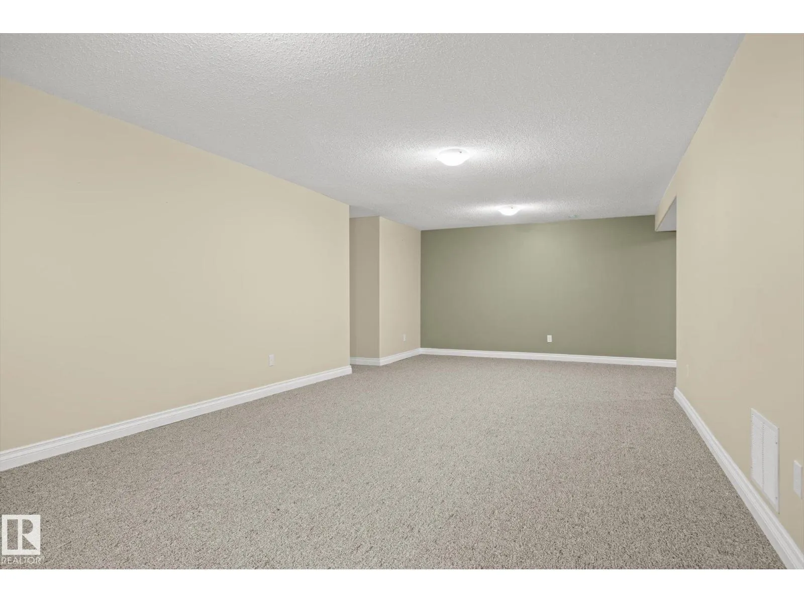 11507 152B AV NW