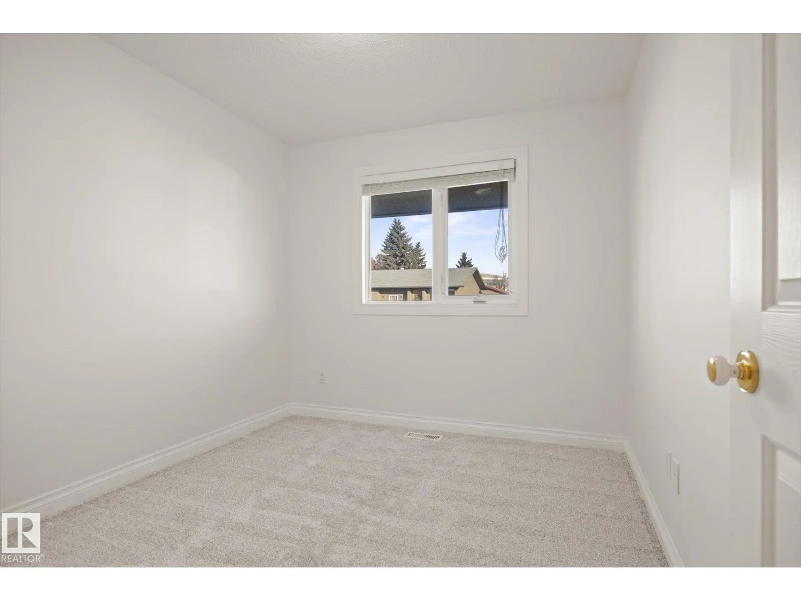 11507 152B AV NW