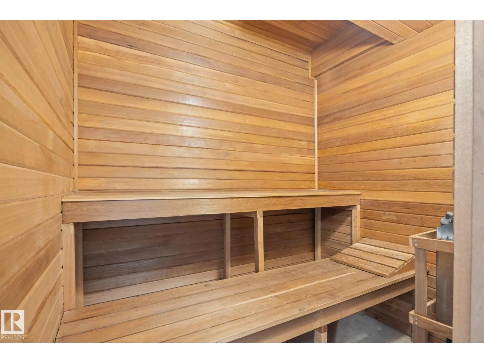 11507 152B AV NW