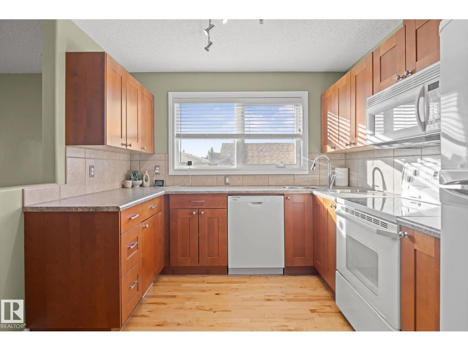 11507 152B AV NW