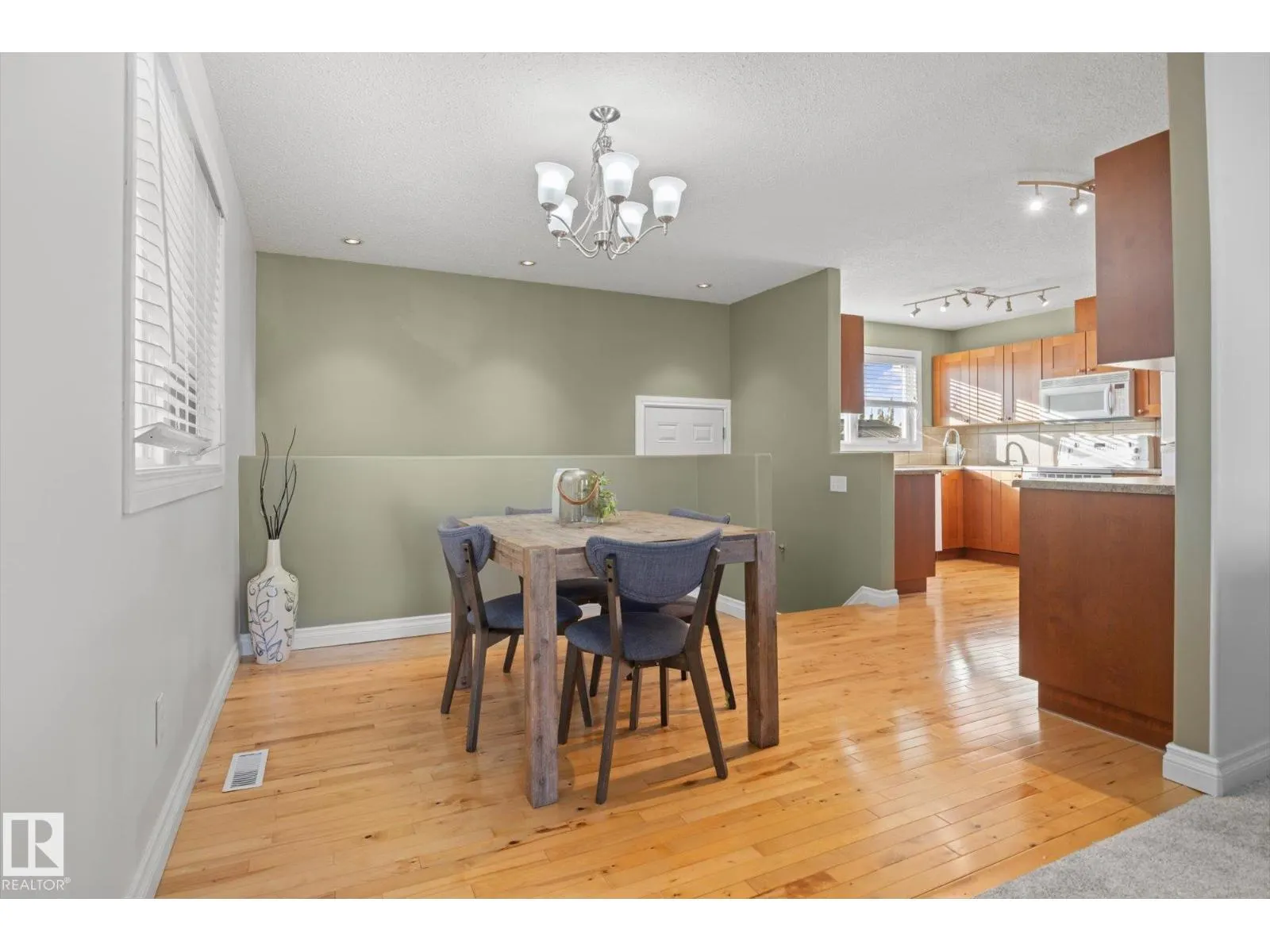 11507 152B AV NW
