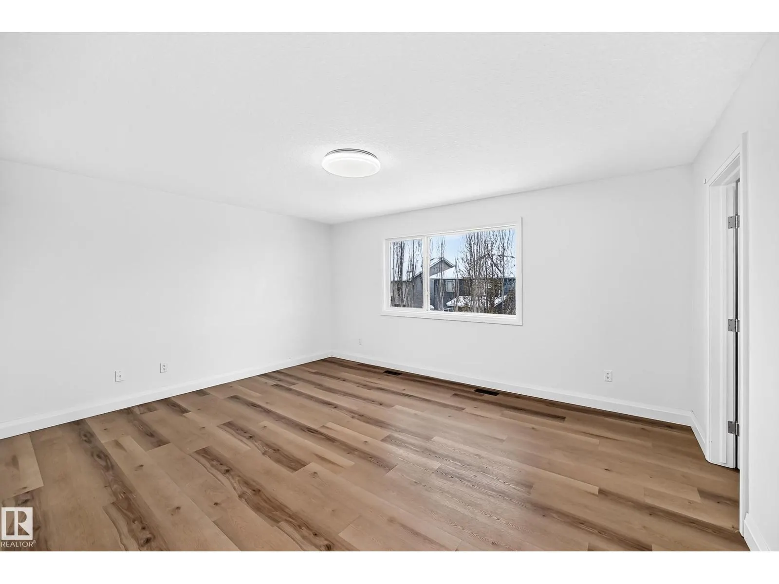 244 SHEPPARD CI