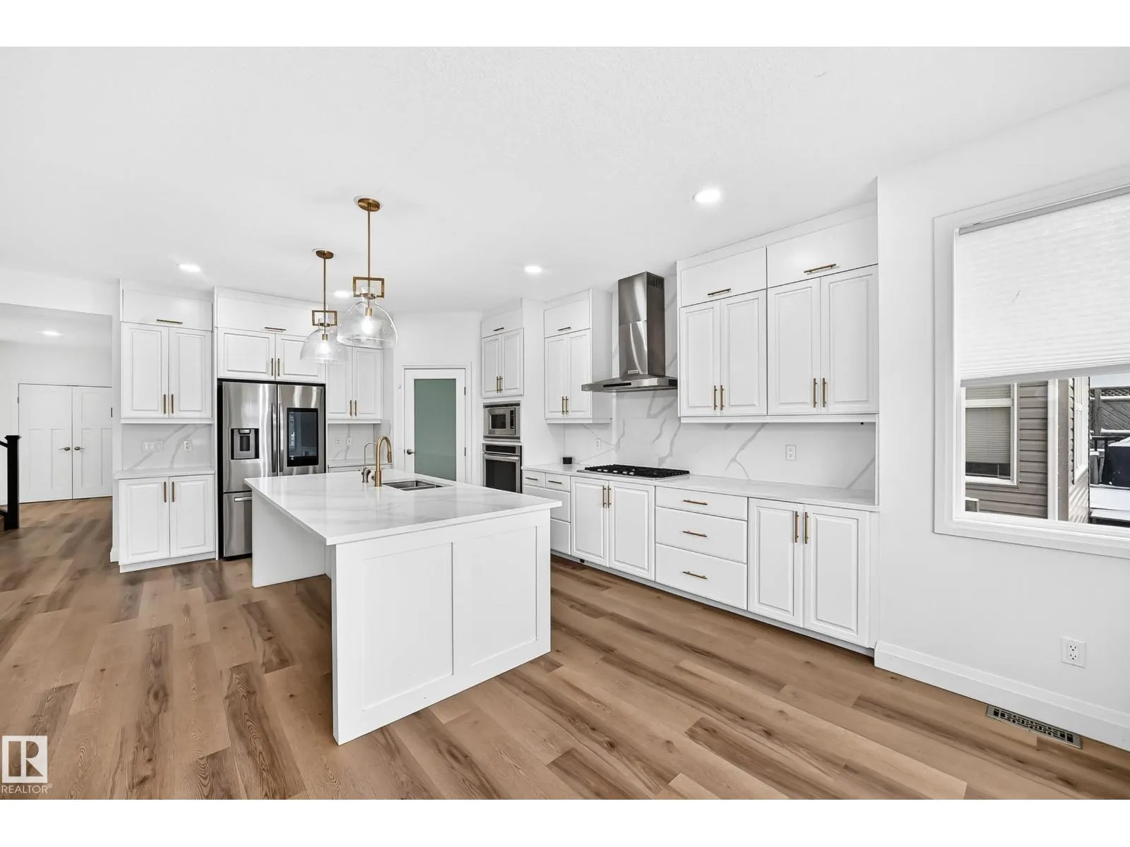 244 SHEPPARD CI