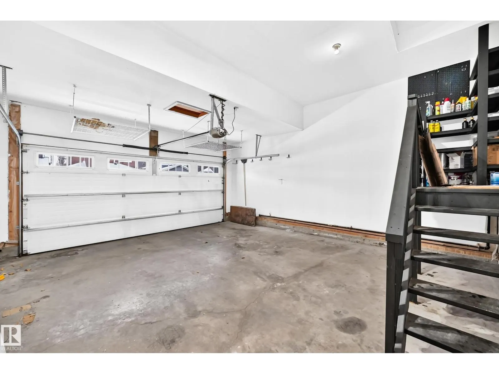 244 SHEPPARD CI