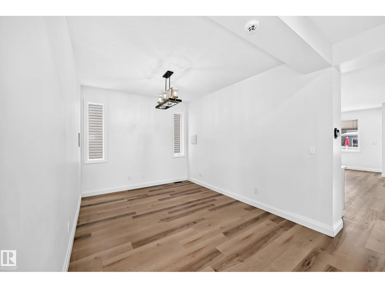 244 SHEPPARD CI