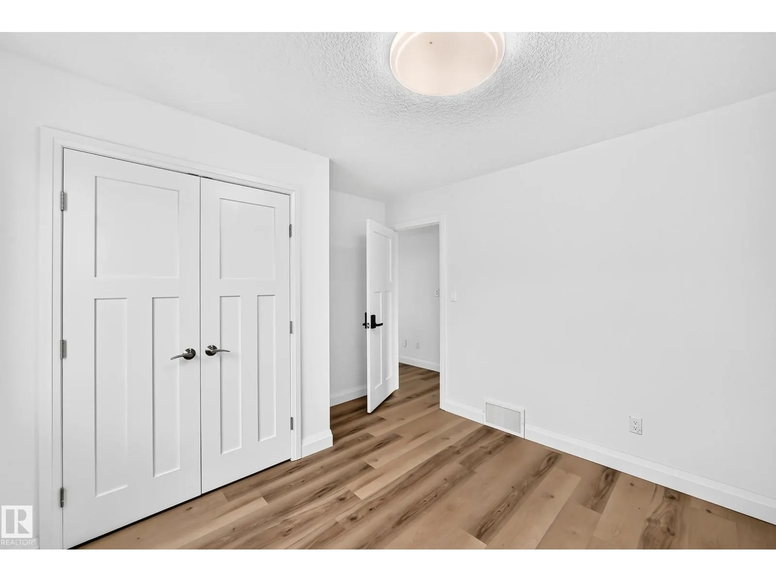 244 SHEPPARD CI