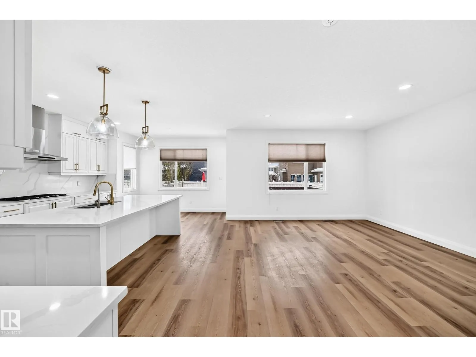 244 SHEPPARD CI