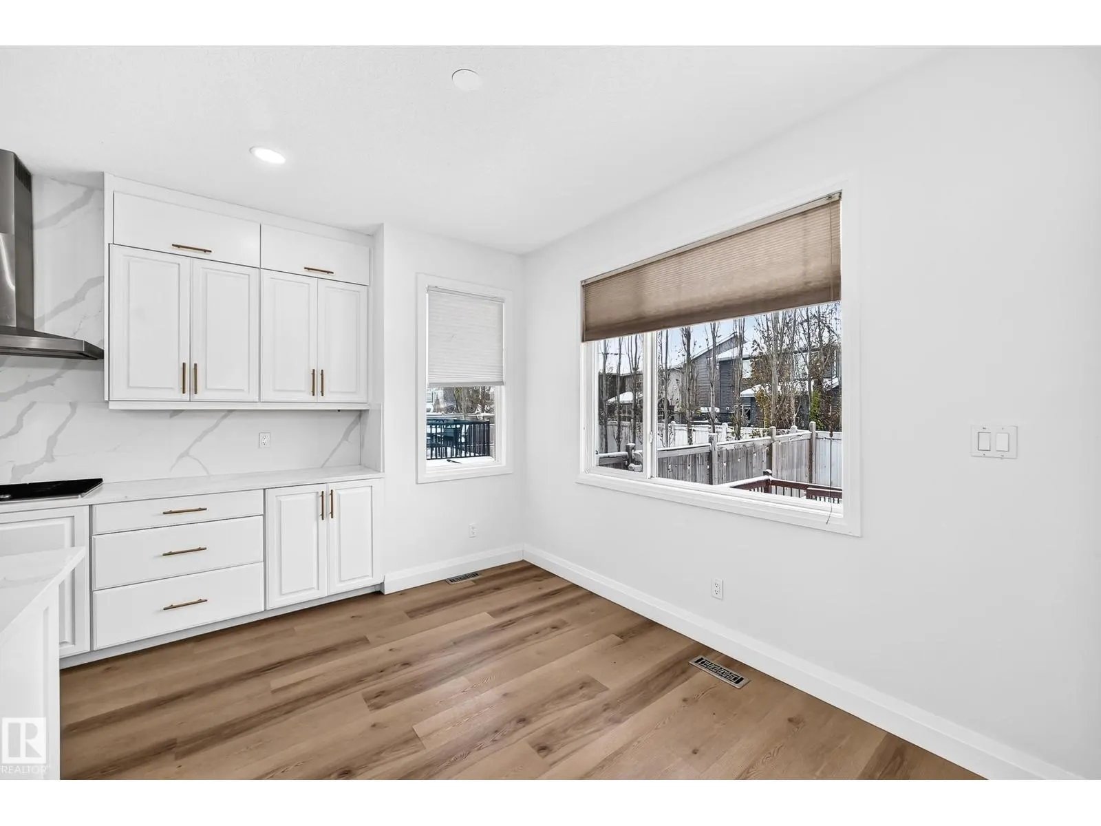 244 SHEPPARD CI