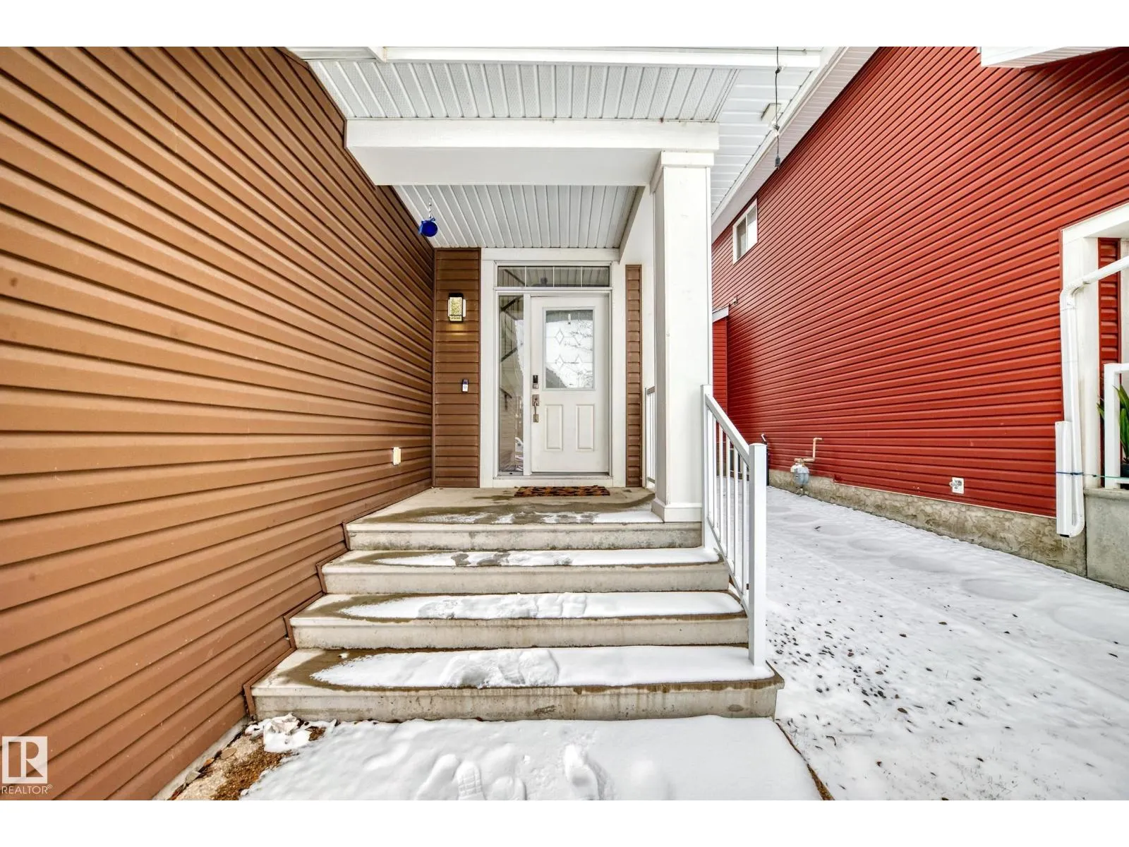 244 SHEPPARD CI