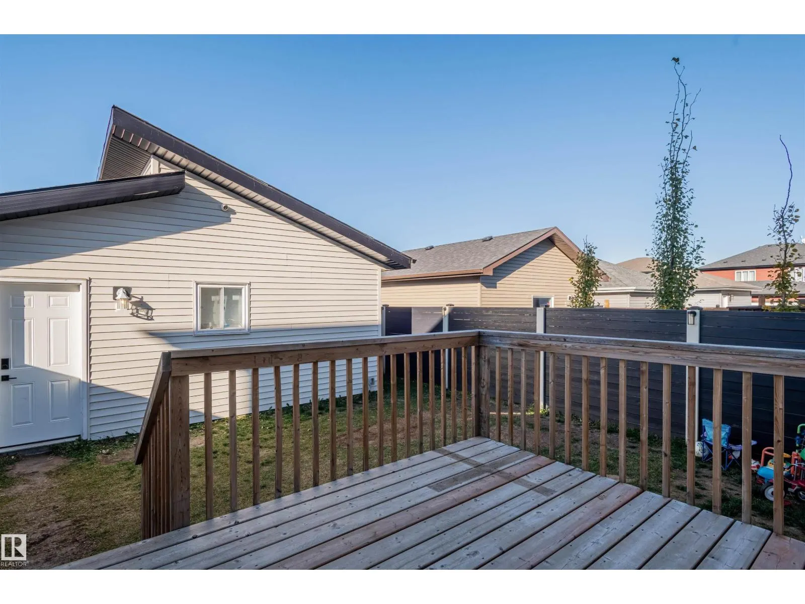 10624 98 ST