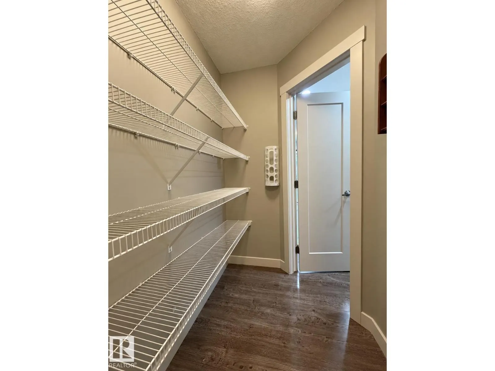 153 SUMMERSTONE LN