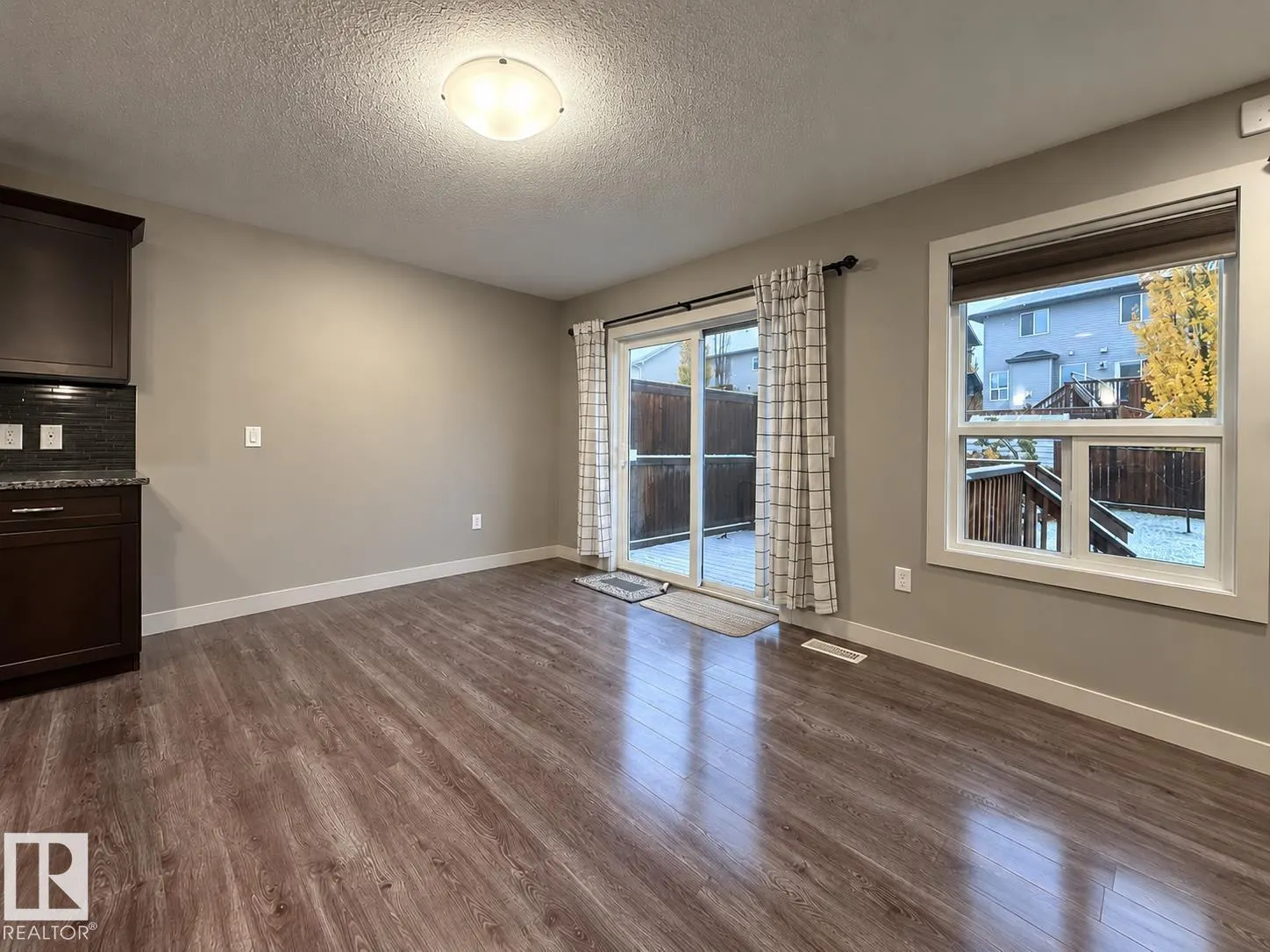 153 SUMMERSTONE LN