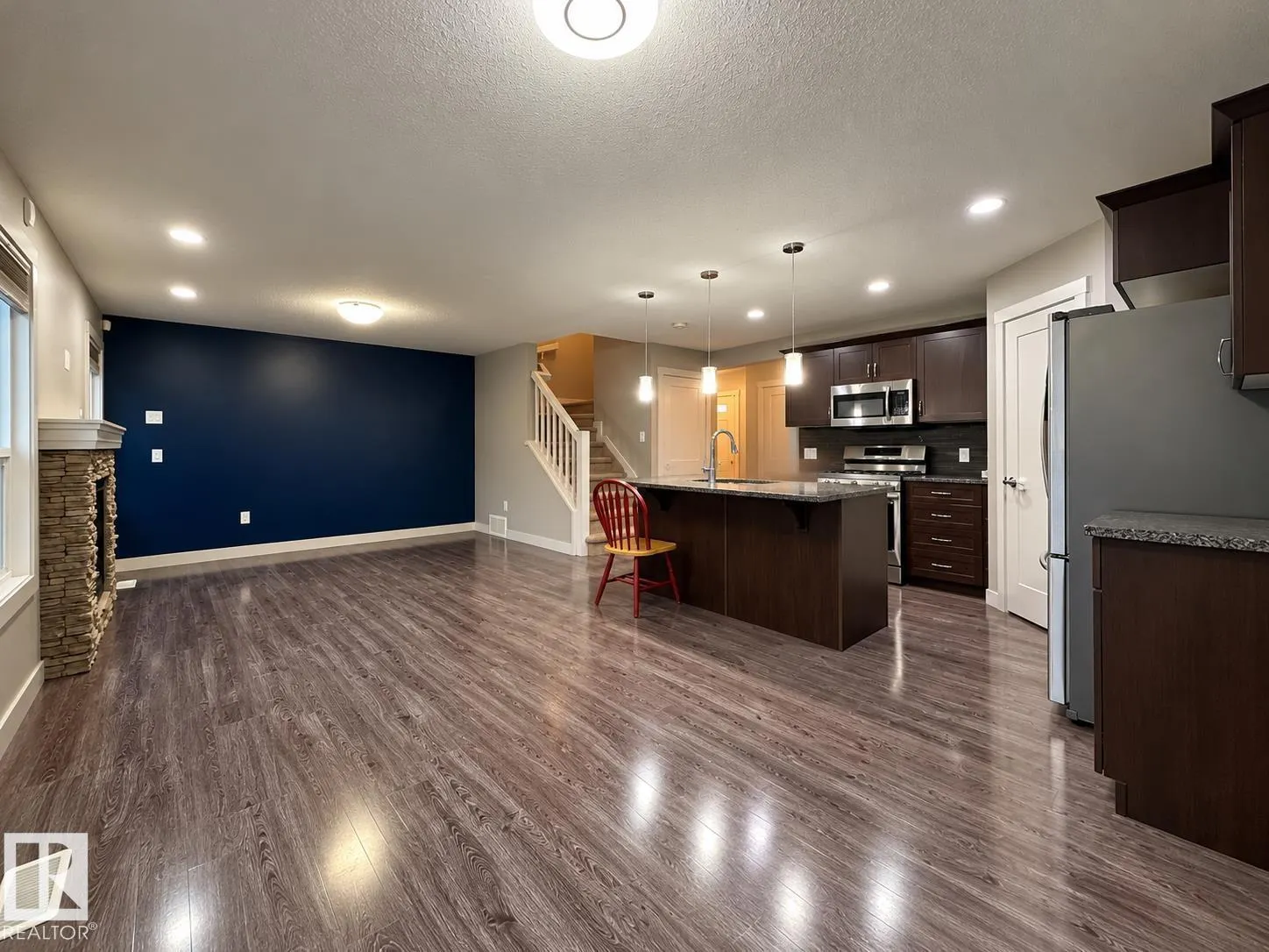 153 SUMMERSTONE LN