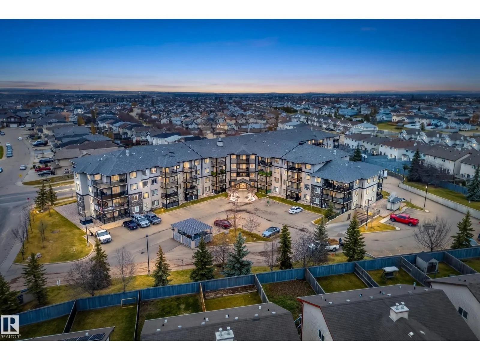 #206 5951 165 AV NW
