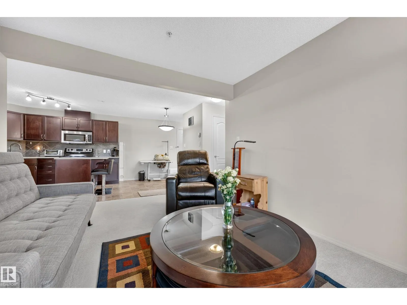 #206 5951 165 AV NW