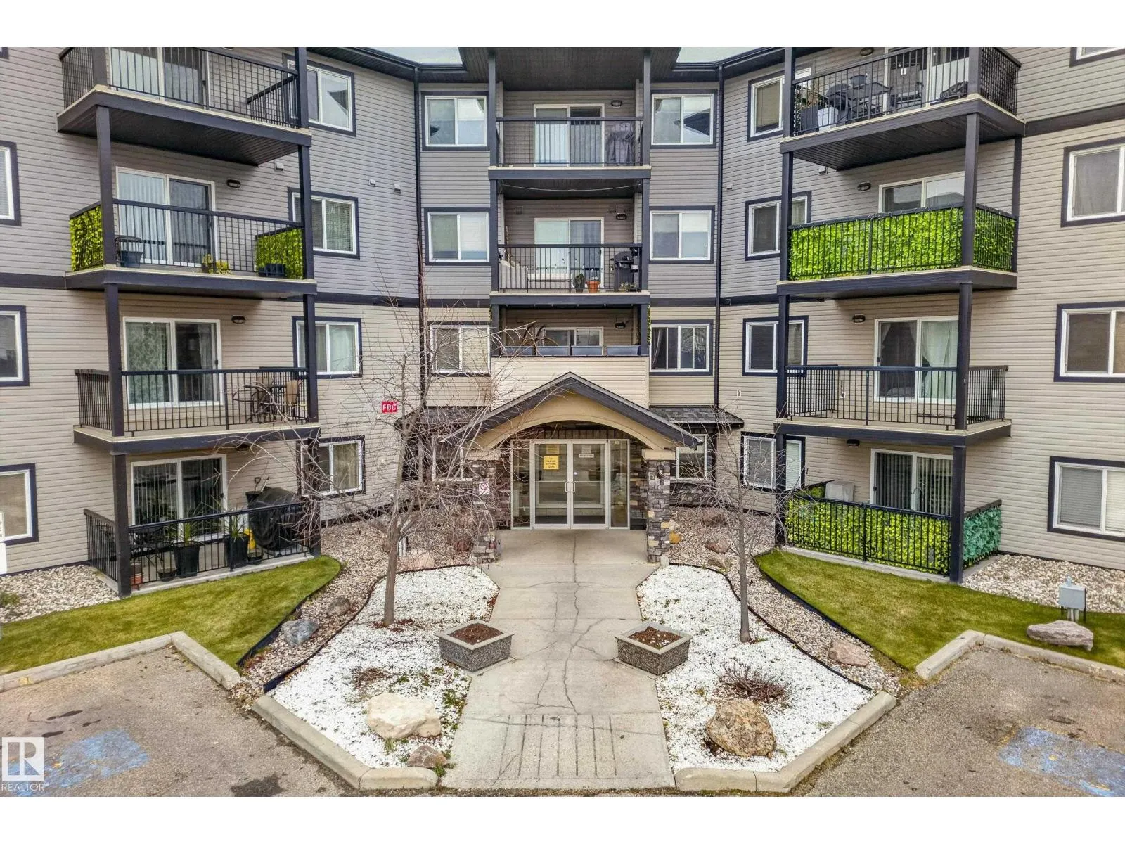 #206 5951 165 AV NW