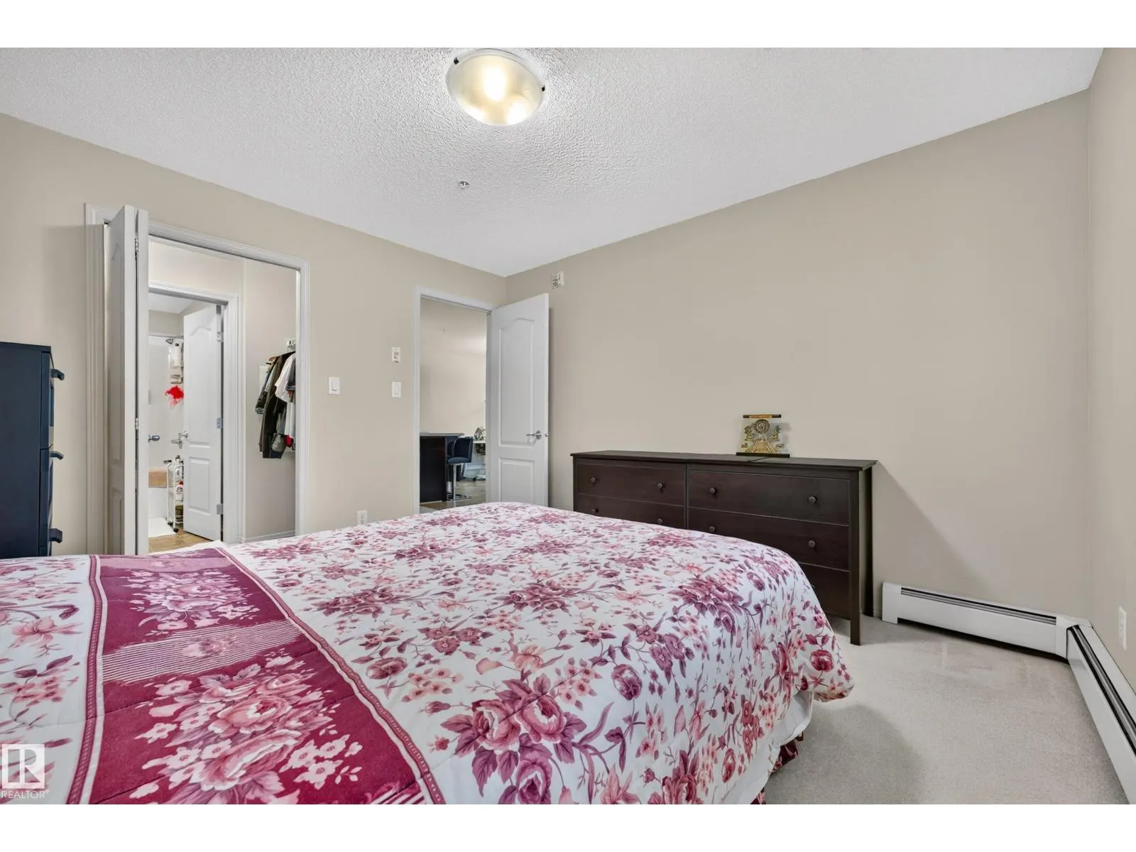 #206 5951 165 AV NW