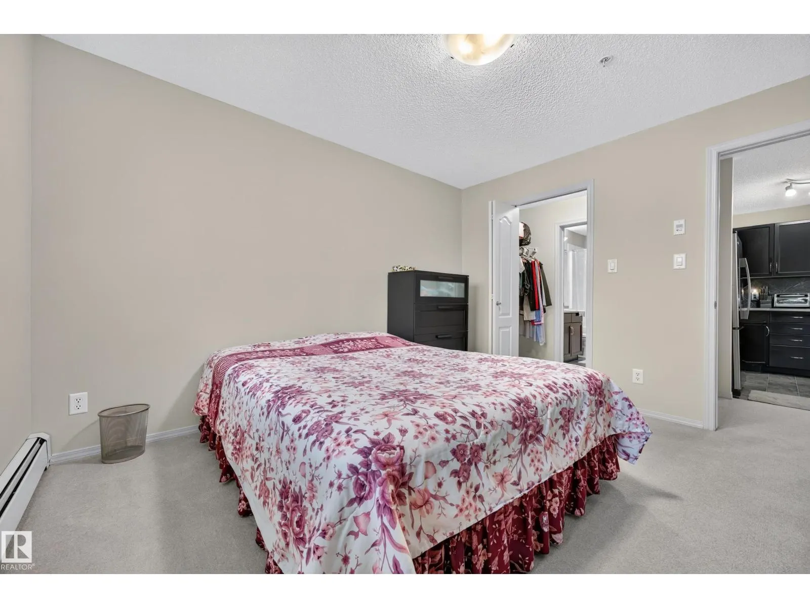 #206 5951 165 AV NW