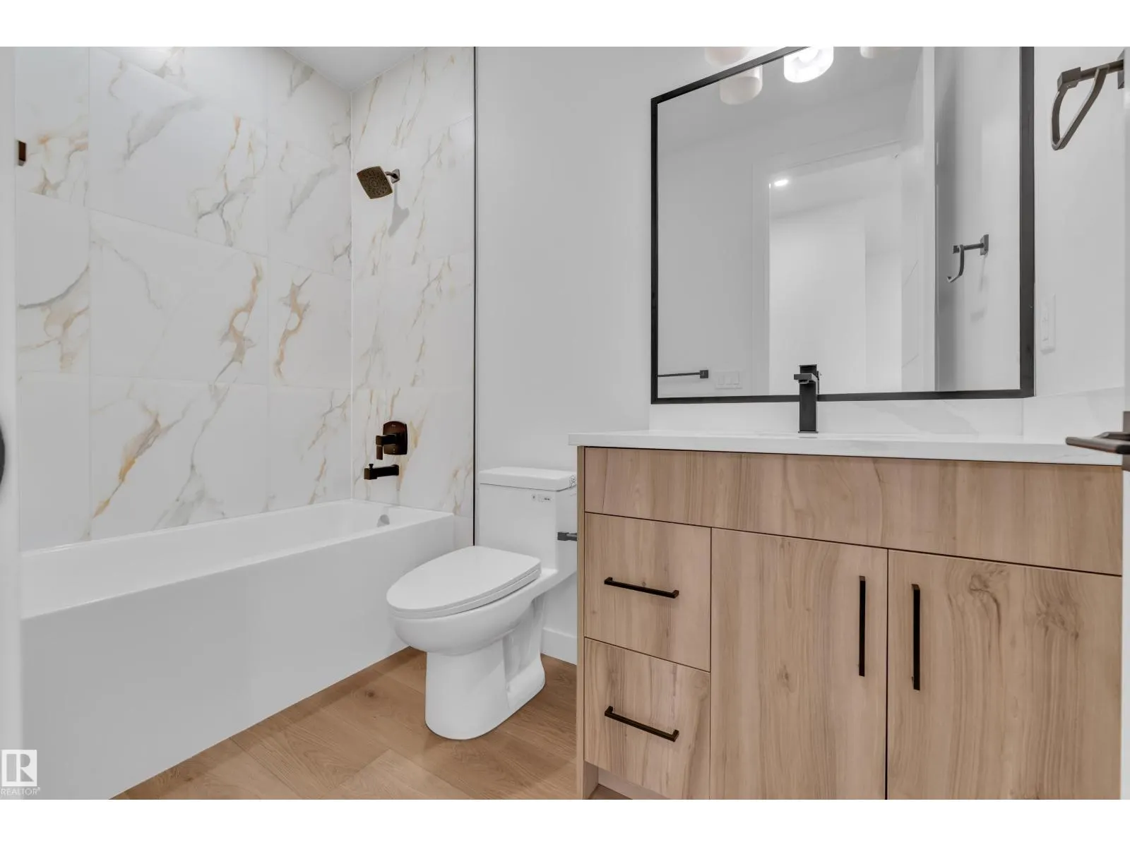 159 Graybriar DR