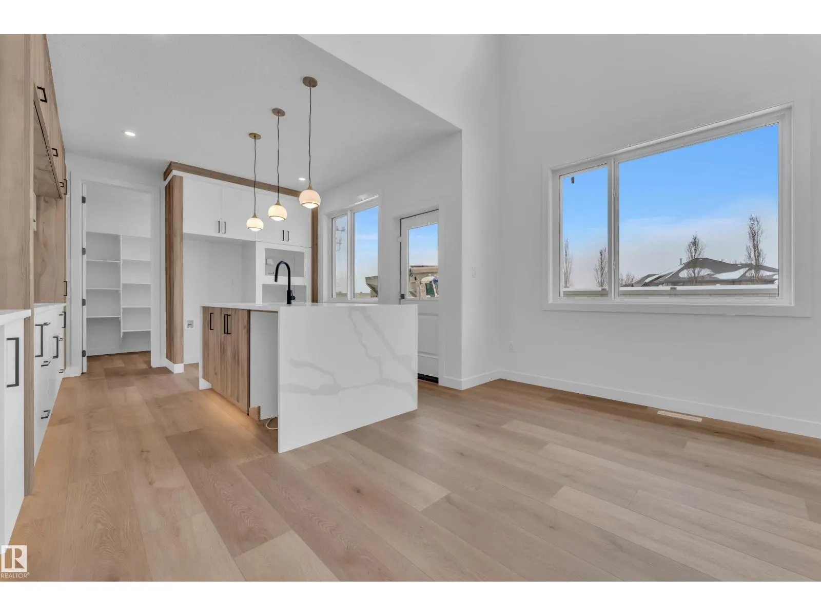 159 Graybriar DR