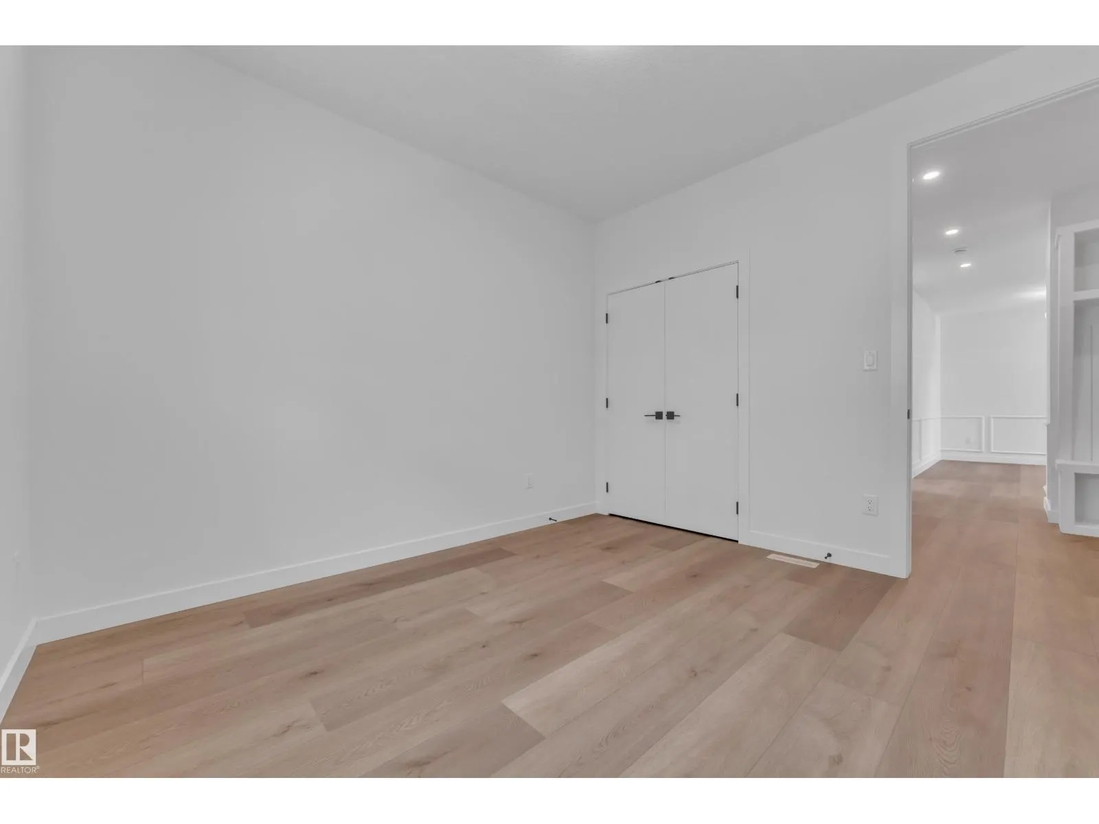 159 Graybriar DR