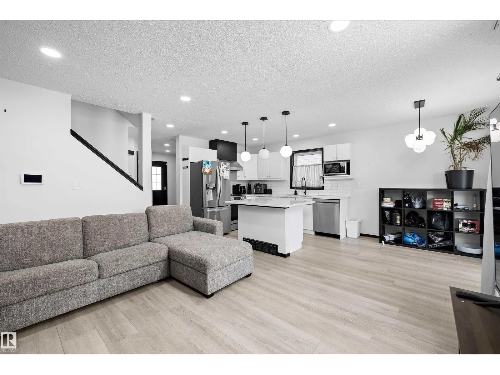 3440 MCKAY LN SW