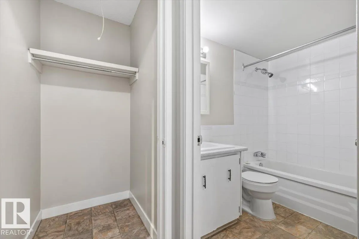 #306 10330 113 ST NW