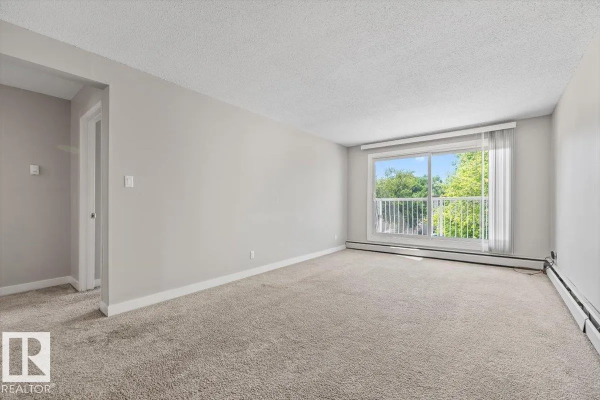 #306 10330 113 ST NW