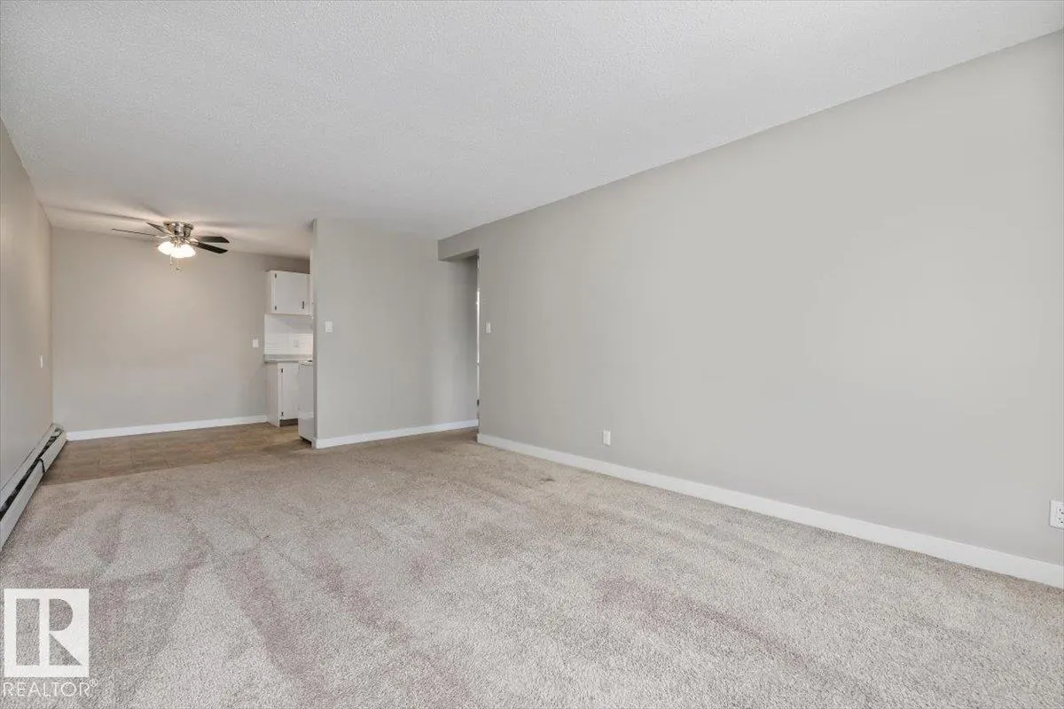 #306 10330 113 ST NW