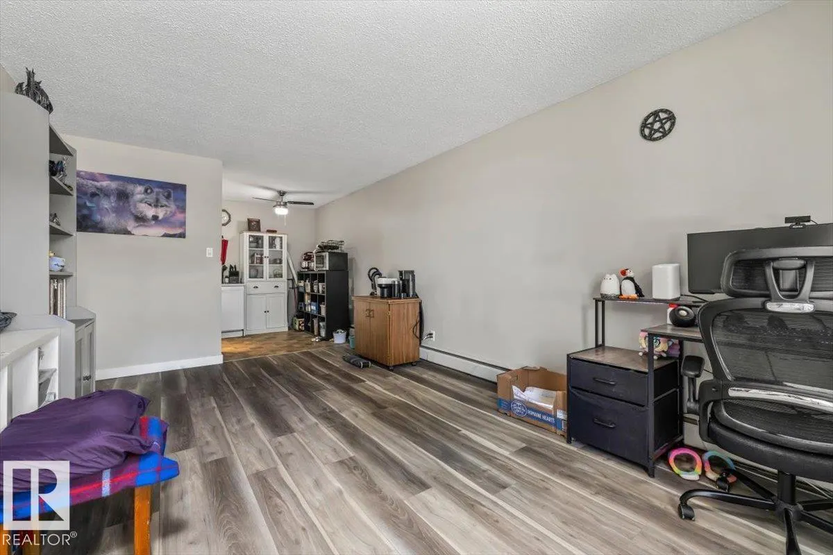 #202 10330 113 ST NW