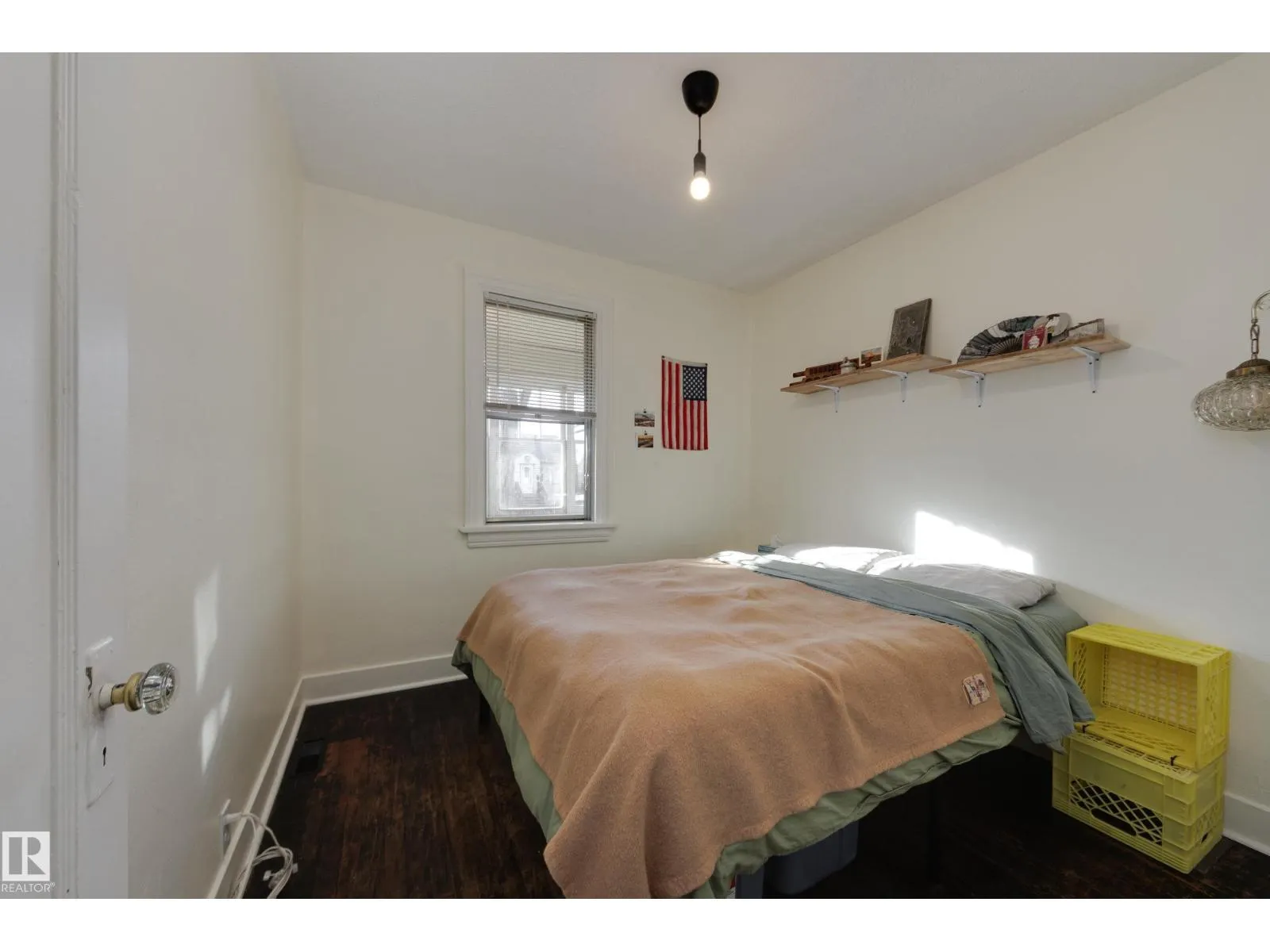 11933 63 ST NW