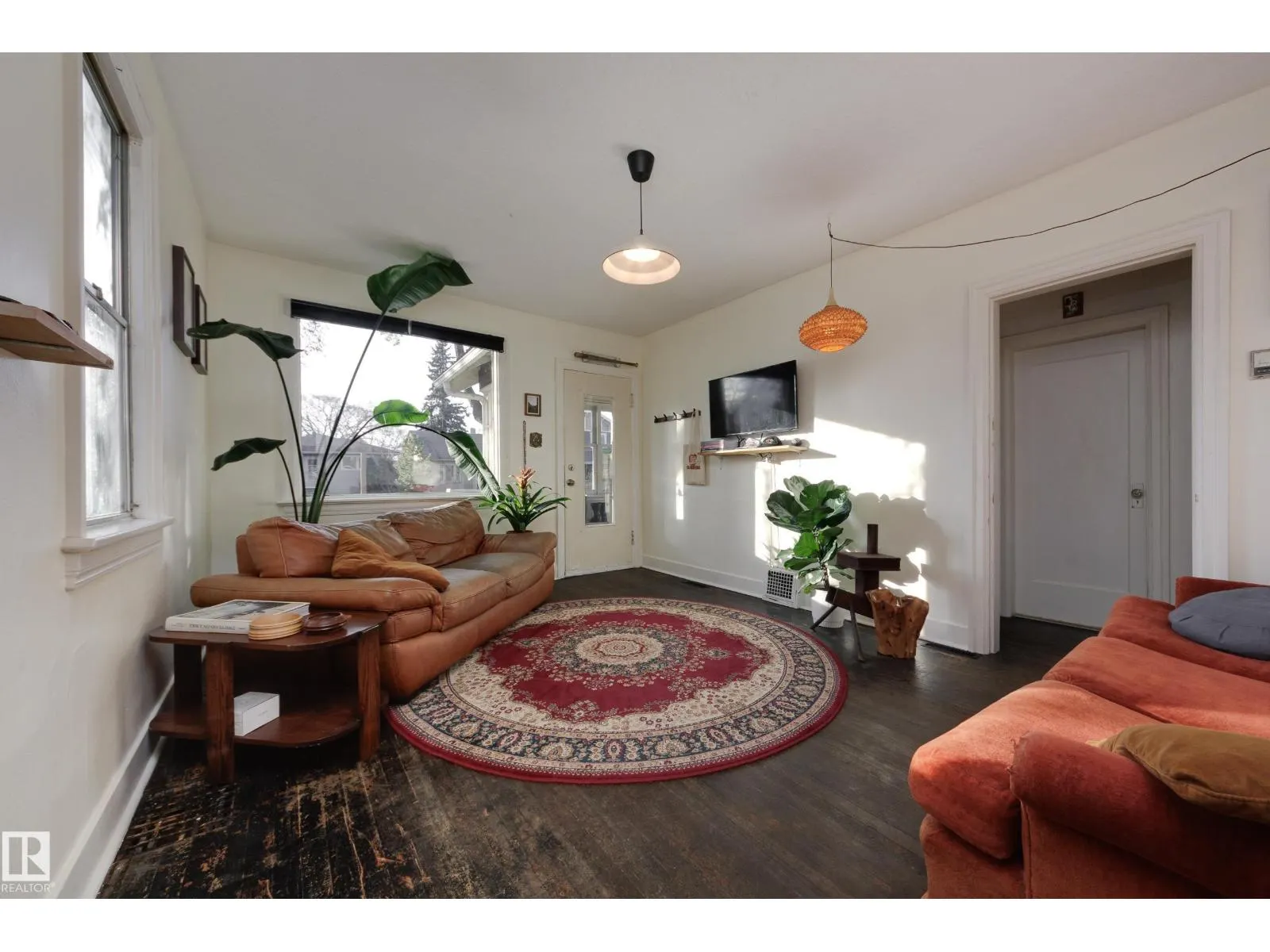 11933 63 ST NW