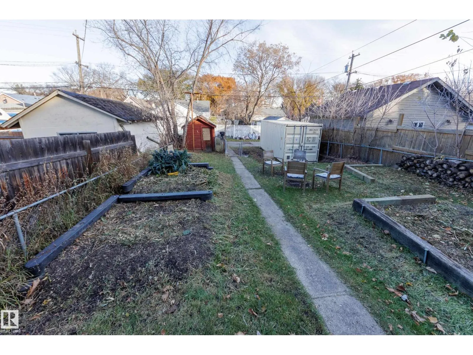 11933 63 ST NW
