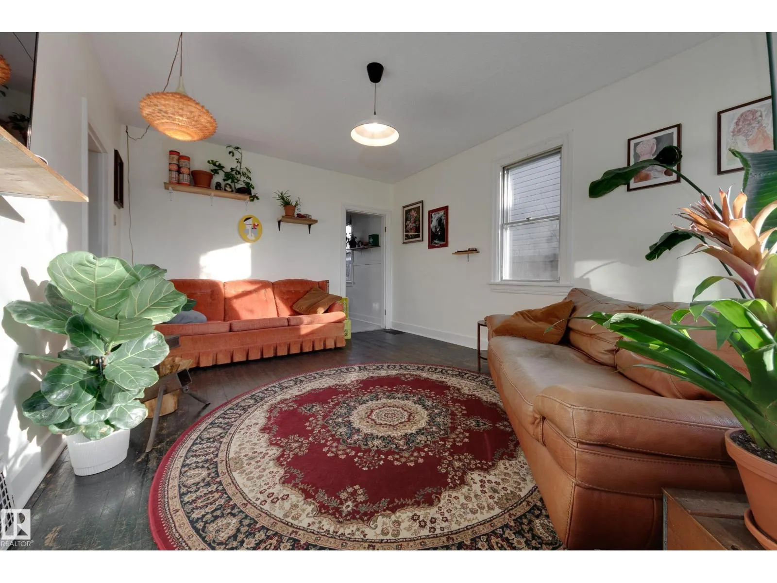 11933 63 ST NW