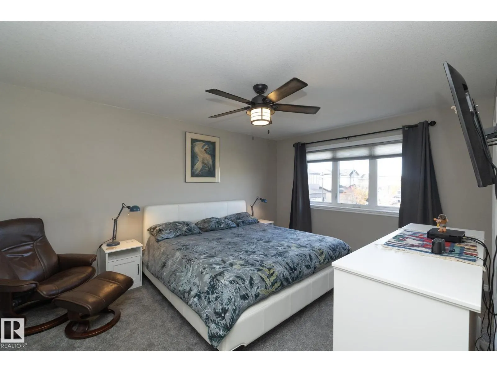 53 SANDALWOOD PL