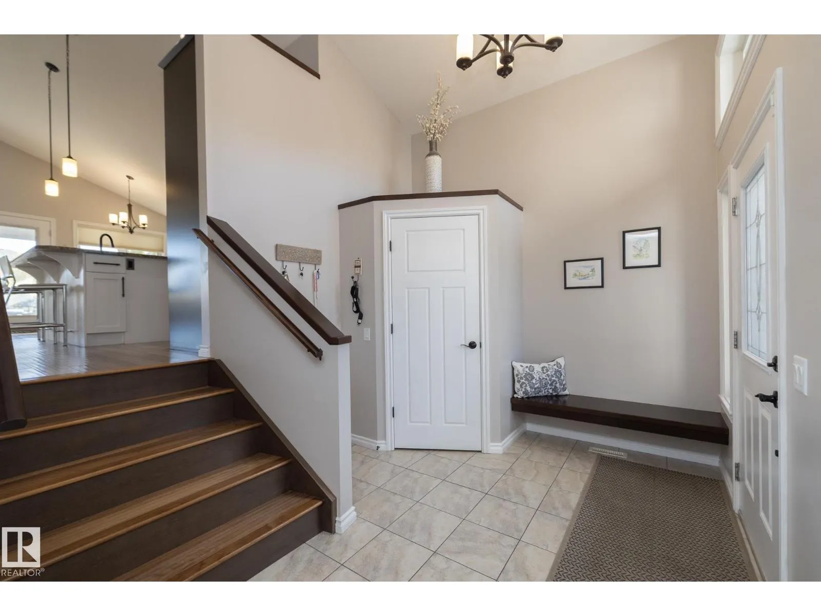 53 SANDALWOOD PL