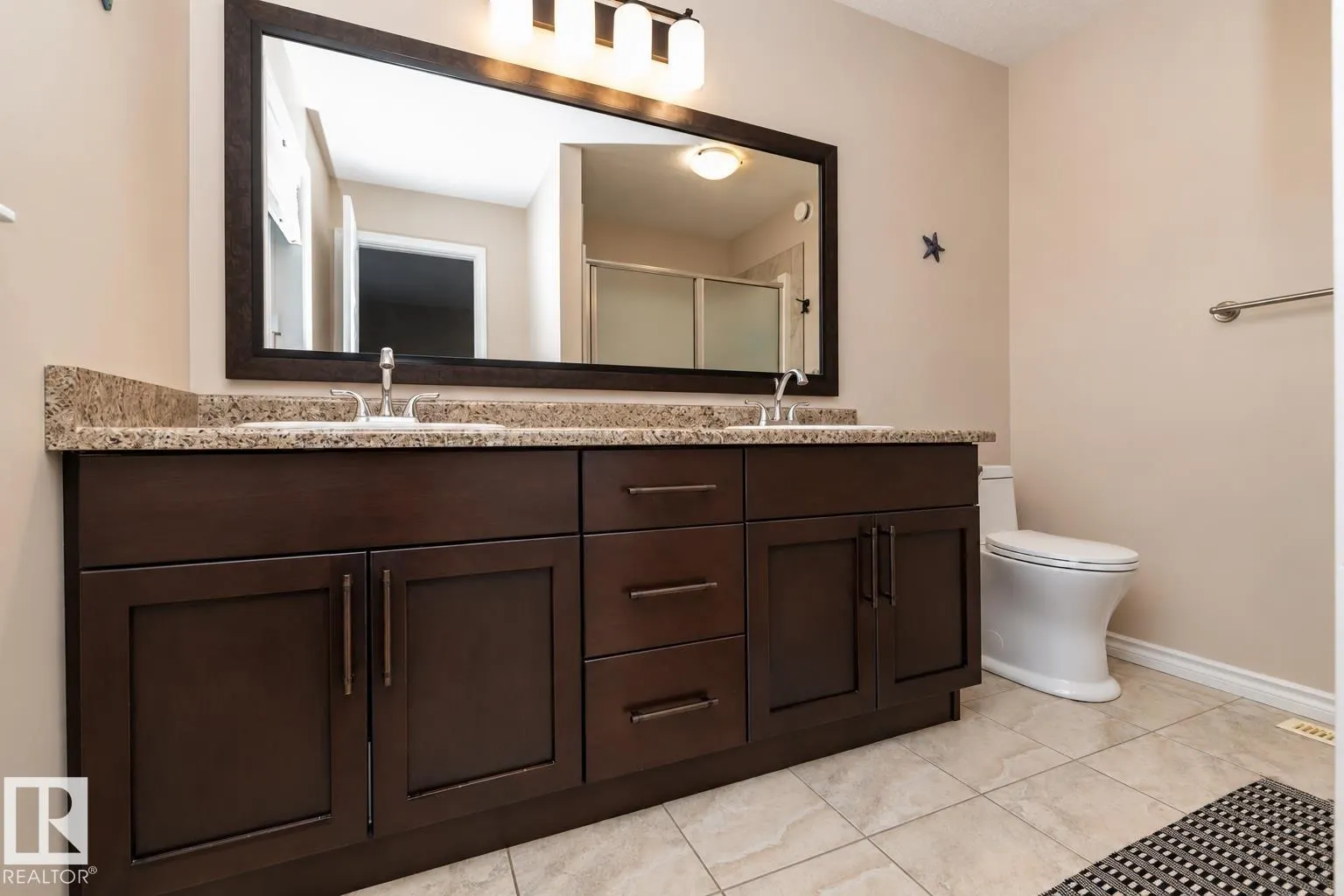 53 SANDALWOOD PL