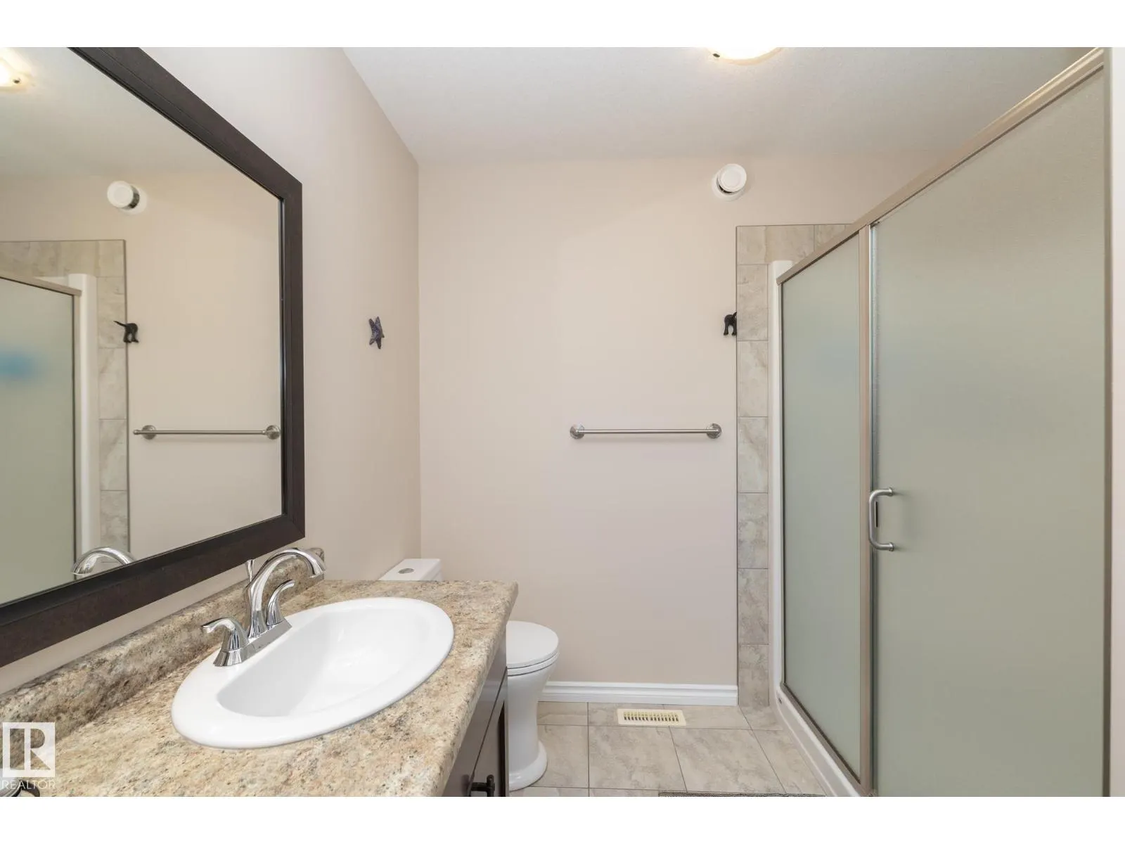 53 SANDALWOOD PL